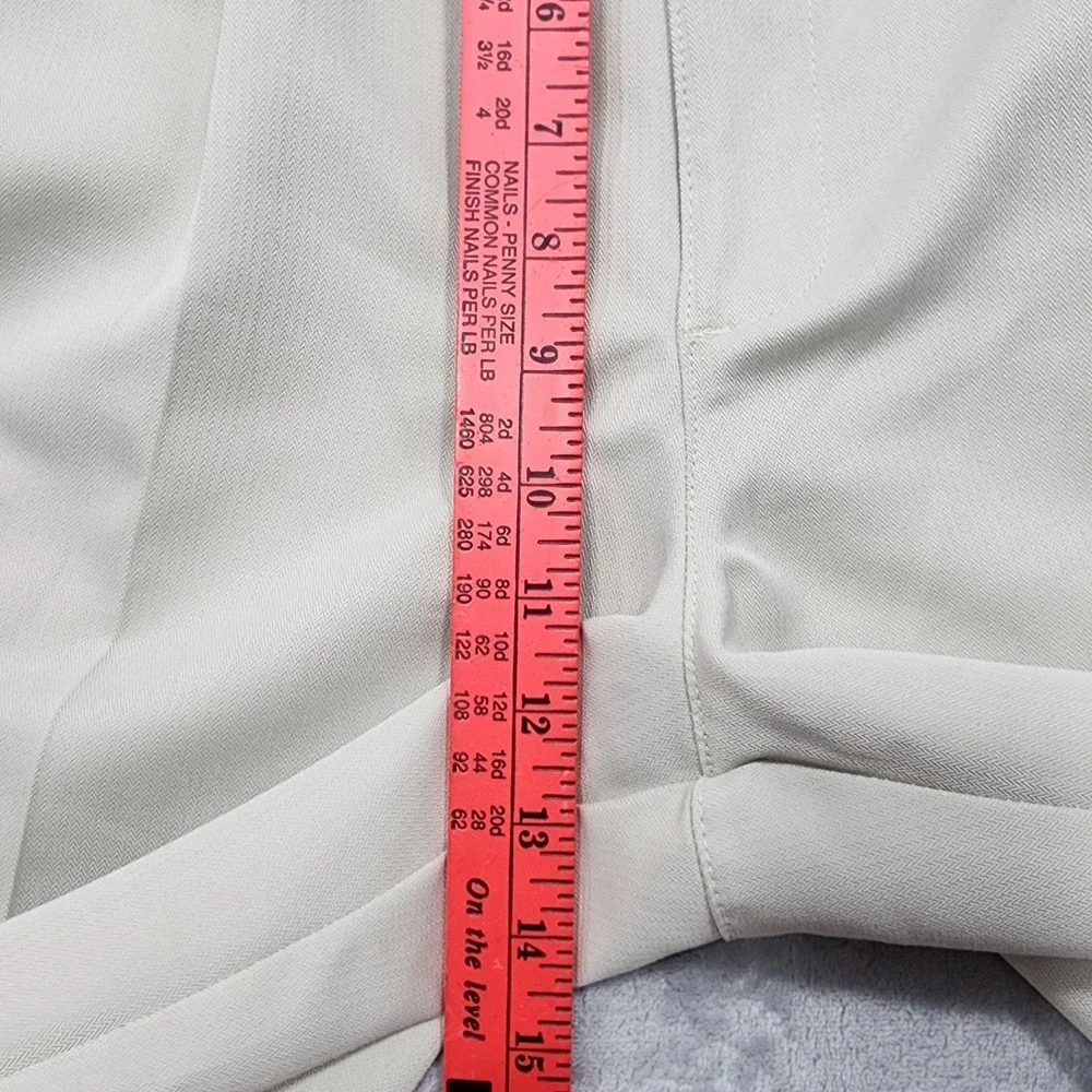 Dockers Golf Shorts Mens 36 Beige Pleated Microfiber Chino Relaxed 10 Inseam